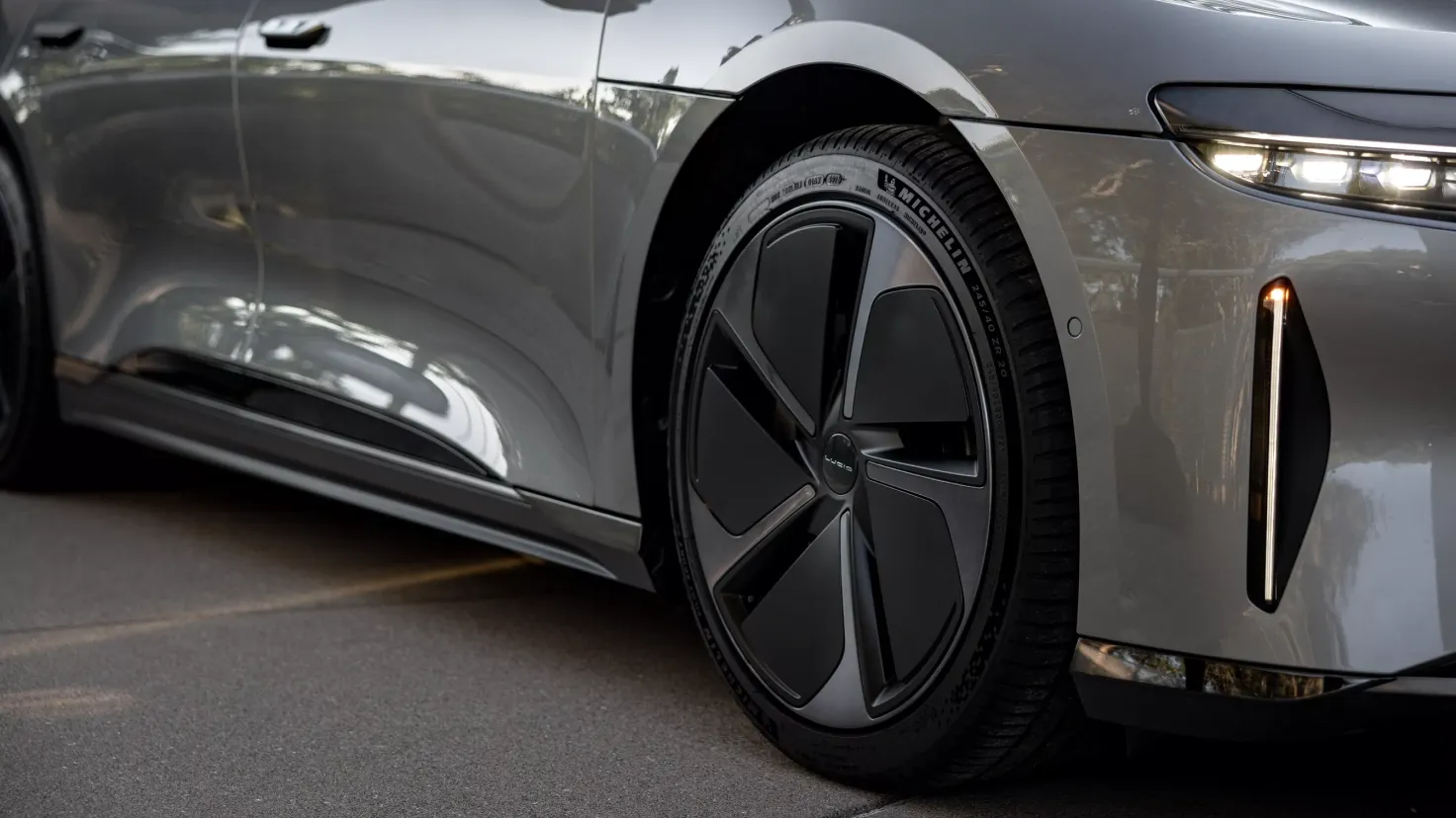 Lucid Lease End Tires and Wheels